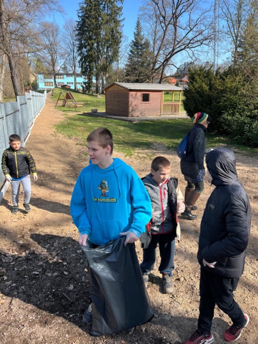 akce Čistý Ladův kraj akce Čistý Ladův kraj